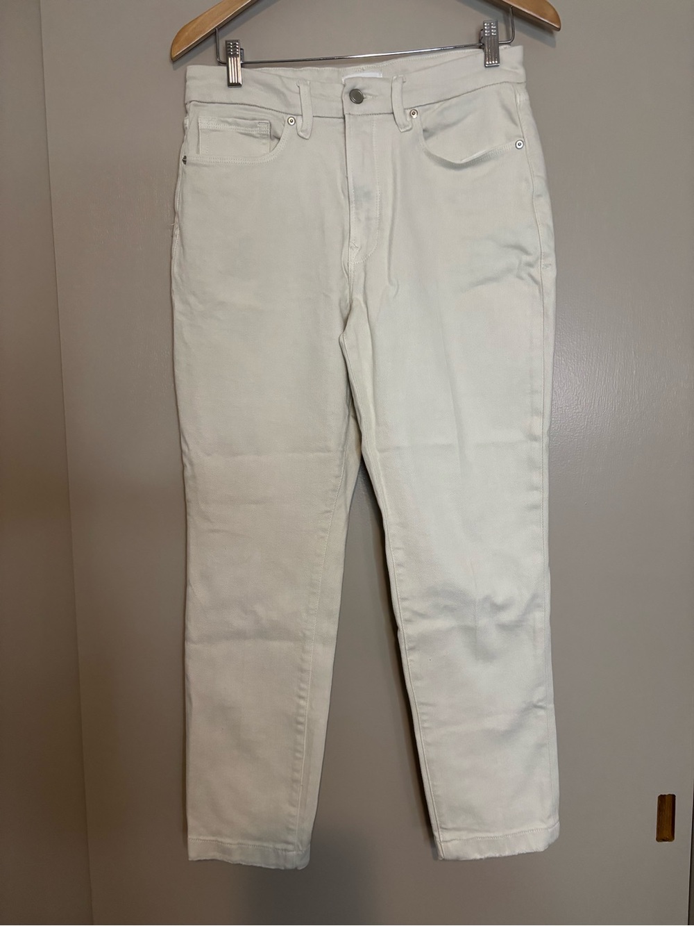 Good American Bone Colored High-Rise Straight Jeans size 10 / 30